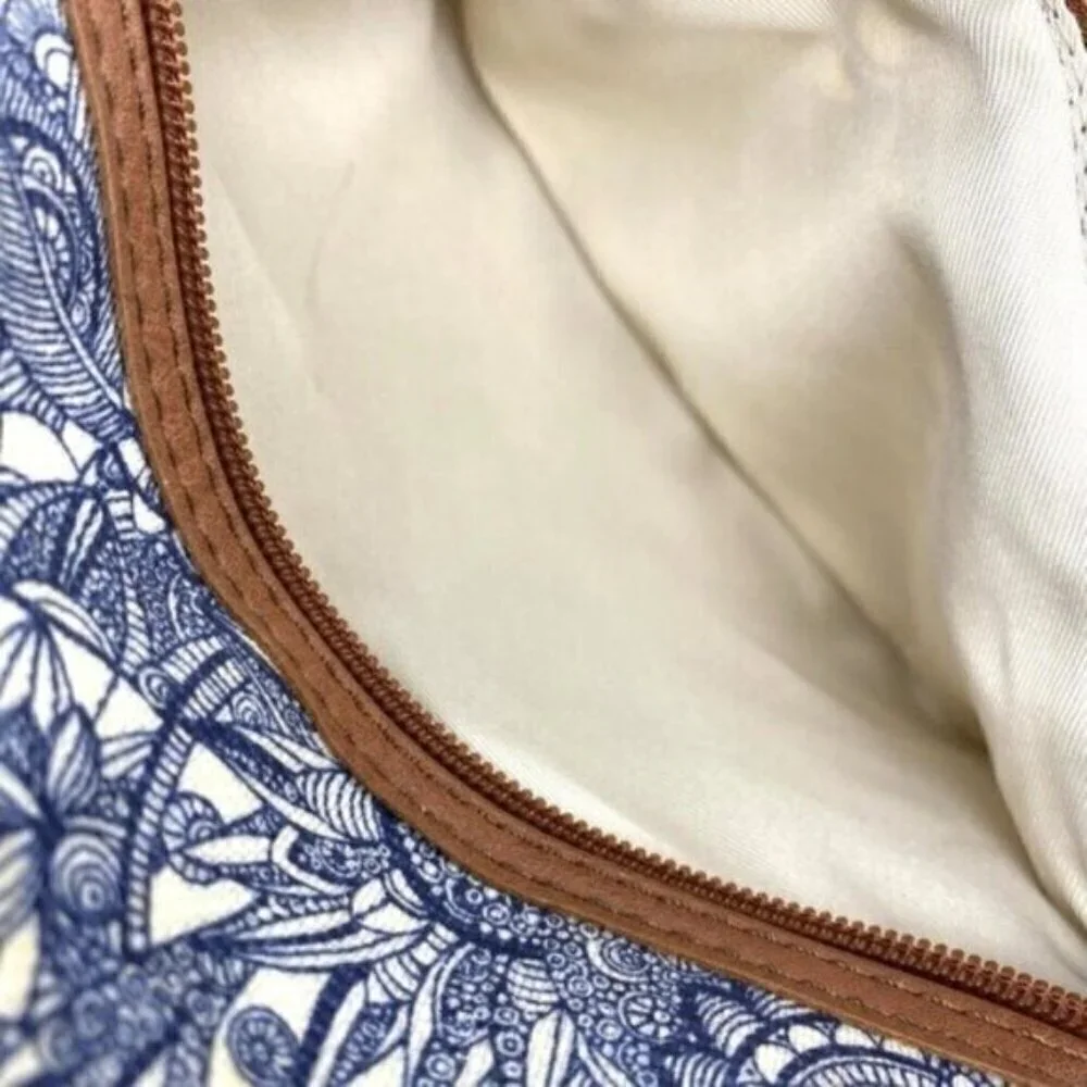 Sakroots Navy Blue Spirit Desert Floral Crossbody Trip Bag - Picture 16 of 16